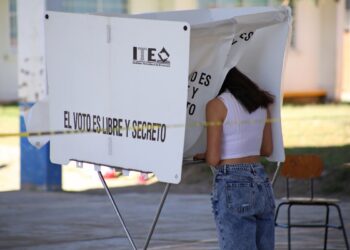 Morena repetirá alianzas en comicios de marzo