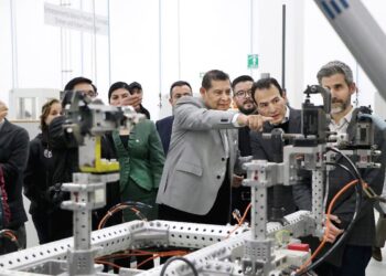 Apoya Puebla planta Olinia