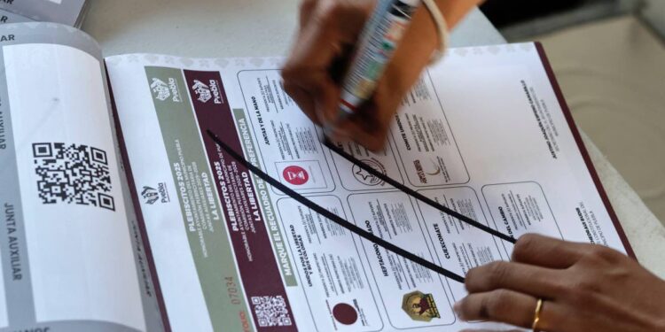 Obtienen triunfo tres mujeres en plebiscitos