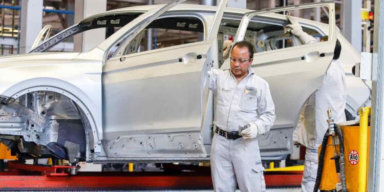 Sector automotriz en el estado genera 43.4% del PIB