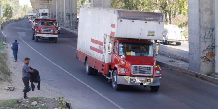 IA monitorea intentos de robo en carreteras