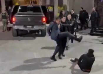 Sancionan a policías por no evitar golpiza