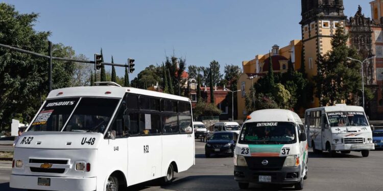 Reportan 351 denuncias más por robo a transporte: mil 110