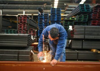 Industria automotriz, afectada por aranceles
