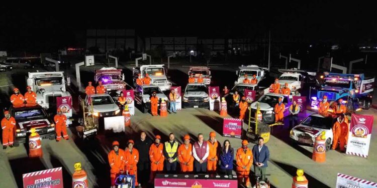 Inicia megaprograma nocturno de bacheo