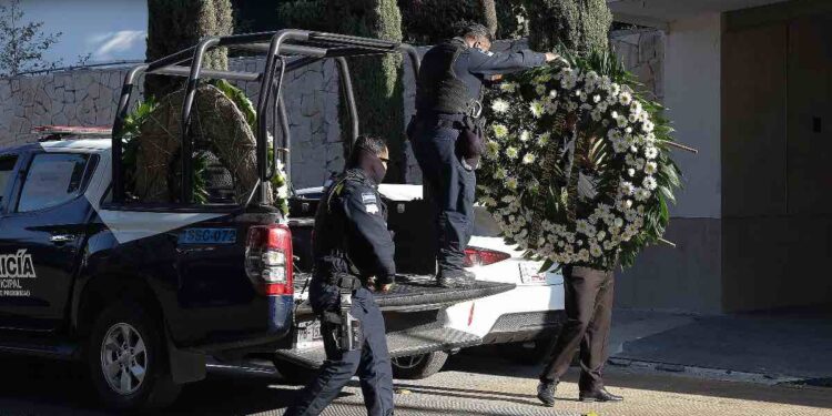 Policías suspenden paro; analizan salida de Rosales