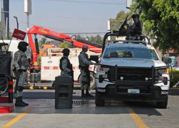 Cierran gasolinera tras supervisión