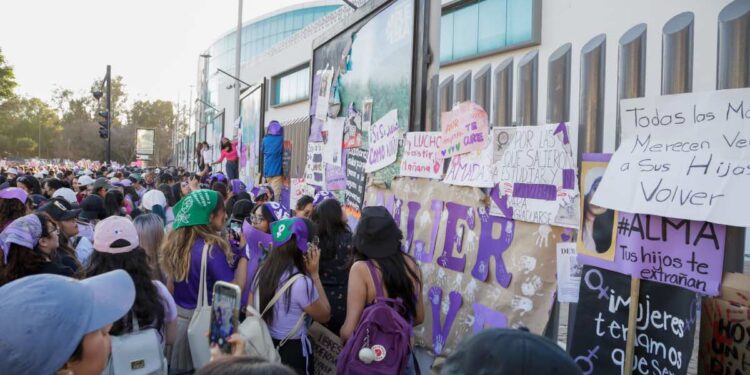 Colectivos alistan marchas por el Día de la Mujer