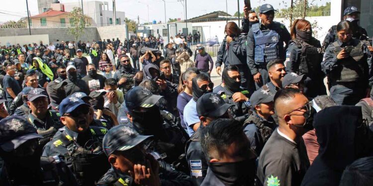 Policías llegan a acuerdos con gobierno de la ciudad