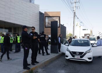 Mantienen operativo contra taxis piratas