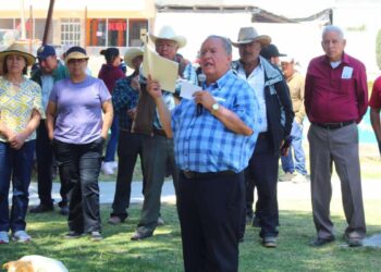 Candidato del PRI declina a favor de Morena
