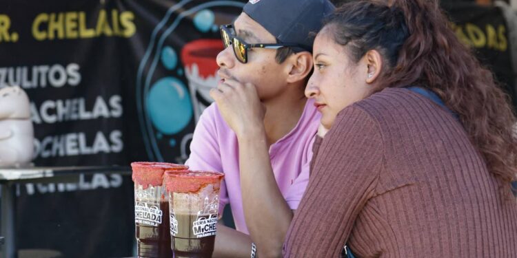 Expendios de micheladas, en la mira de ayuntamiento