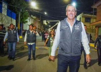 Modernizan alumbrado público en Miguel Hidalgo