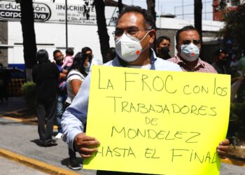 Denuncian violación laboral en Mondeléz