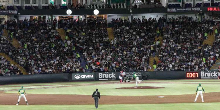 Pericos convence a la afición