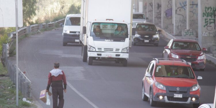 Se construirá distribuidor vial en segundo piso de autopista