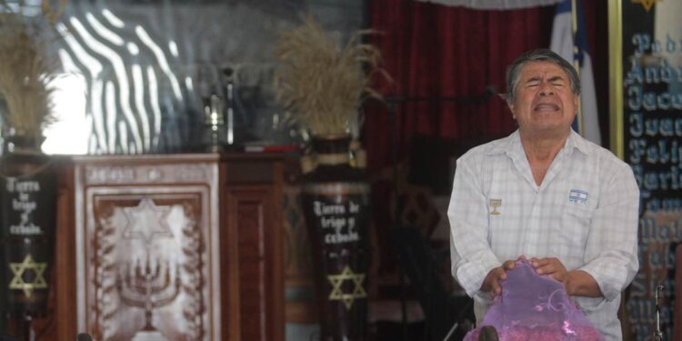 Buscan crear censo de agrupaciones religiosas