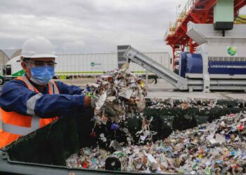 Construirán centros para tratar residuos en Puebla