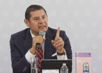 Sancionan a 36 servidores por faltas y corrupción