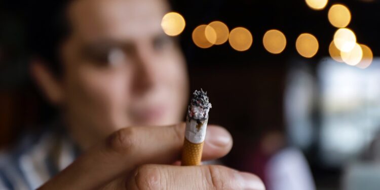 Mueren 2 mil personas al año por tabaquismo