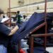 Mil 200 empleos menos en textiles por ropa china