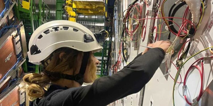 Reconocen a estudiante de la BUAP