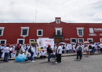 Gobierno atiende peticiones de personal de salud