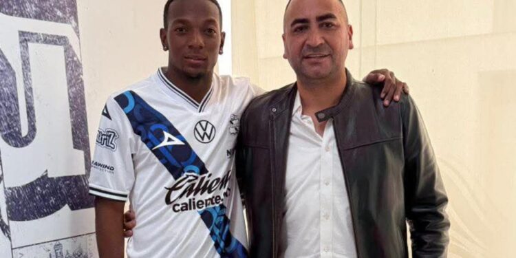 Puebla contrata al colombiano Alan Arboleda