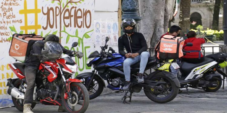 “Ley casco” debe cuidar datos personales: franquicias