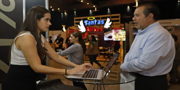 Alertan riesgo de fraude en 20 marcas de franquicias