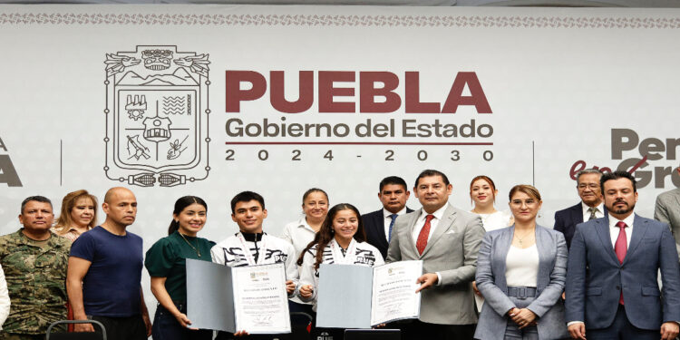 Puebla gana 62 medallas en Juegos Escolares