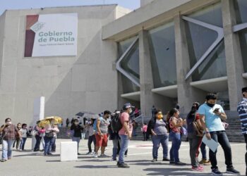 Van contra corrupción; sancionan a 49 funcionarios