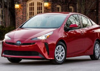 Puebla registra alza en ventas de autos híbridos y eléctricos