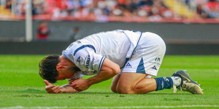 Club Puebla pierde a Lucas Cavallini al menos otro torneo