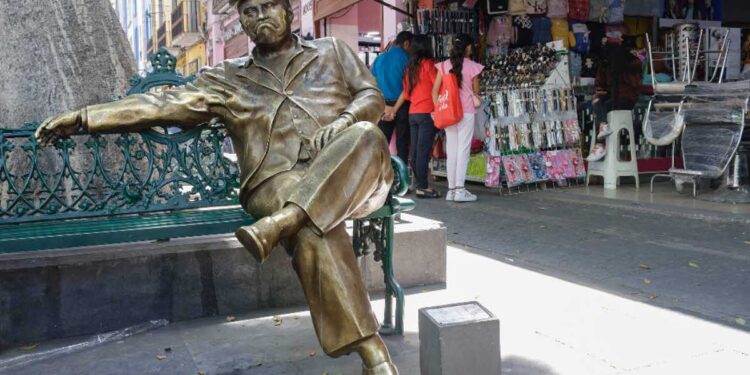 Estatuas, listas en septiembre