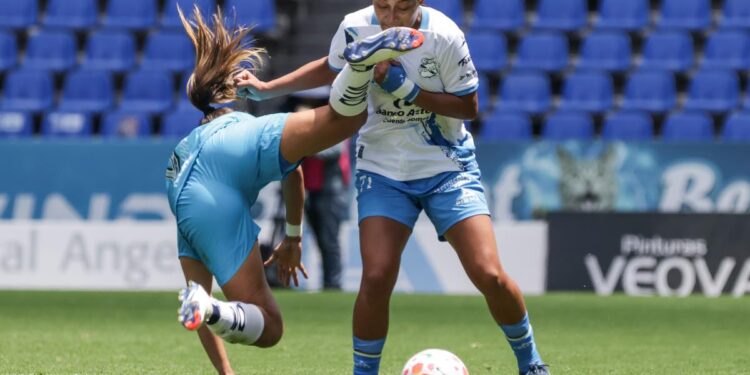 Rayadas golearon 5-0 a Puebla Femenil