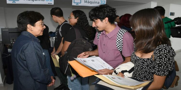La BUAP inició inscripciones en nivel superior