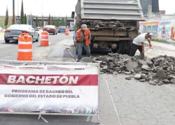 Pavimentará estado calles principales de Puebla capital