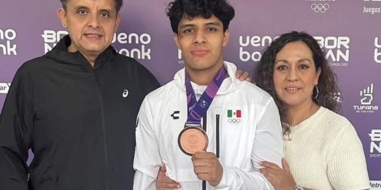 Judoca poblano conquista bronce en Asunción 2025