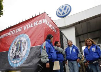 Aumenta incertidumbre por negociación en VW