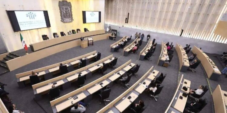 Dan 200 mil pesos para cada informe