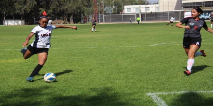 Upaep busca llegar al nacional de futbol femenil