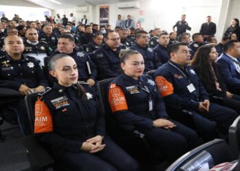 Capacita FBI a policías poblanos