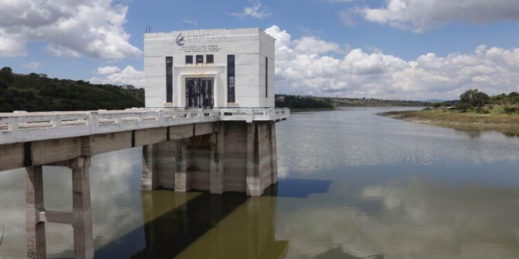 Por lluvias, presas alcanzan hasta 99 % de llenado