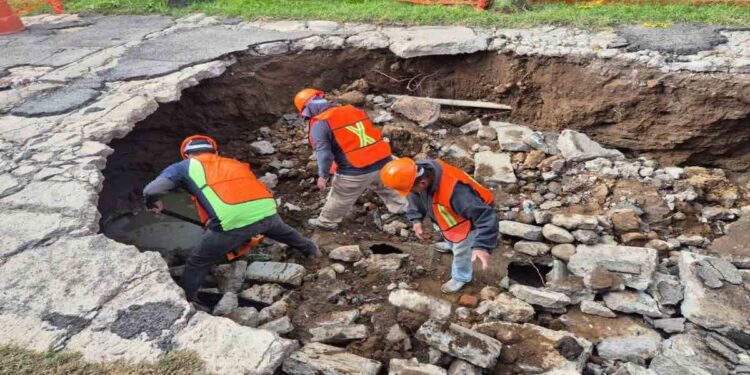 Intensifican obras para reparar infraestructura vial