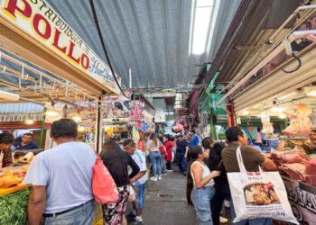 Instalarán cámaras y paneles solares en mercados