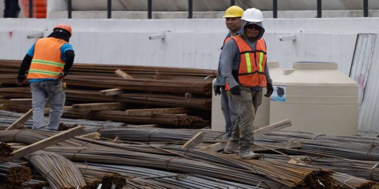 Ingresos insuficientes pese a aumento del salario