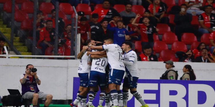 Busca Puebla salir de crisis y triunfar ante Xolos
