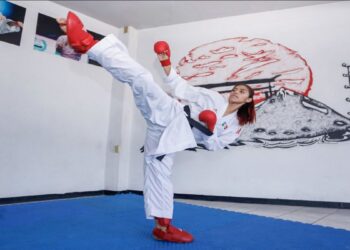 Karateca Yuriko Cortés brilla en París