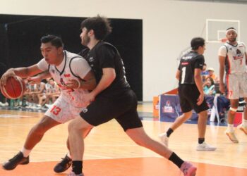 Halcones derrotan a Borregos en casa